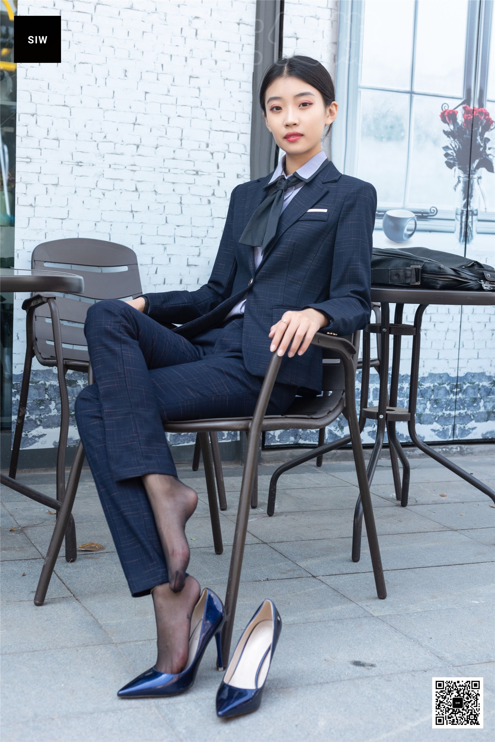 SIW斯文传媒 061 秋冬厚毛呢方格制服优雅修身西装套（蓉儿）